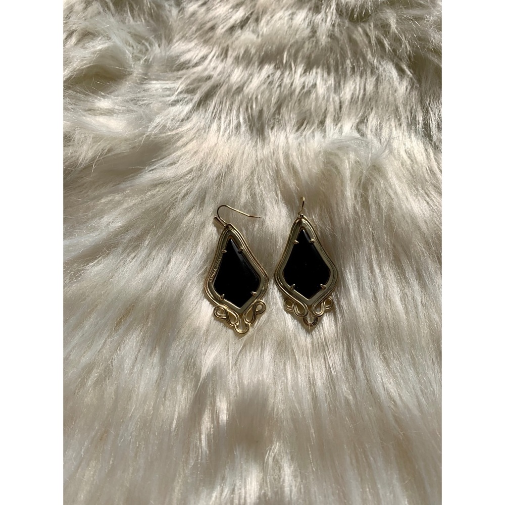 Kendra Scott Black earrings